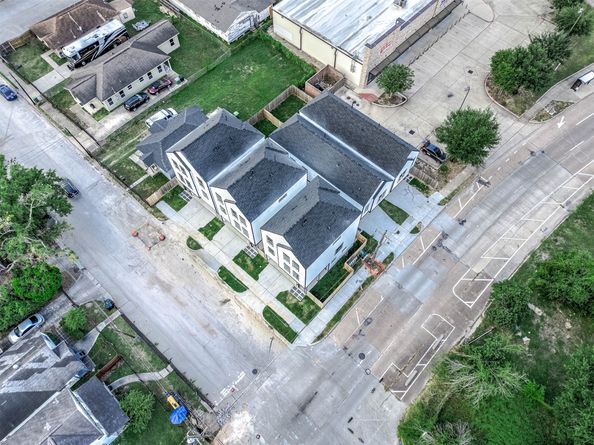 1511 Euel Street, Houston TX 77009