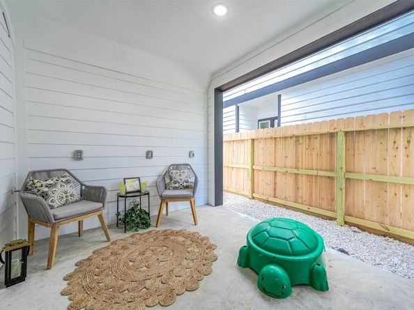 1511 Euel Street, Houston TX 77009