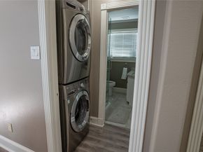 802 Enid Street, Houston TX 77009