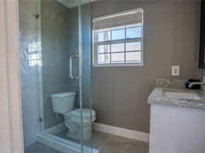 802 Enid Street, Houston TX 77009