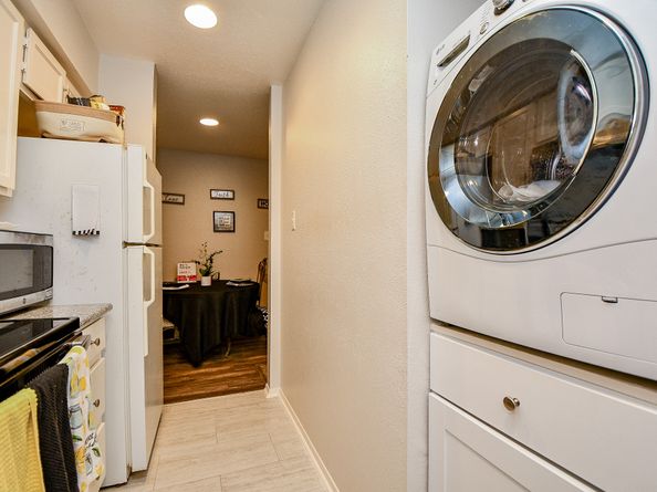 8055 Cambridge Street 22B, Houston TX 77054