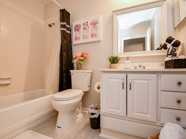 8055 Cambridge Street 22B, Houston TX 77054