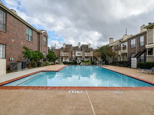 8055 Cambridge Street 22B, Houston TX 77054