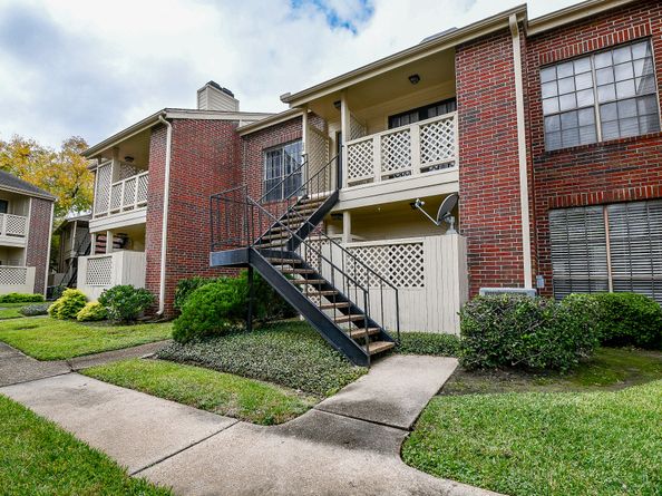 8055 Cambridge Street 22B, Houston TX 77054