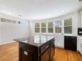 2931 Sackett Street, Houston TX 77098