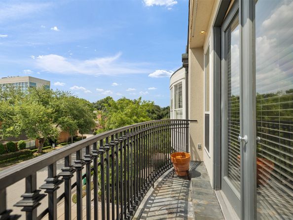 2931 Sackett Street, Houston TX 77098