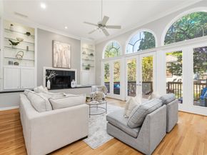 2931 Sackett Street, Houston TX 77098