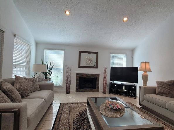 11630 Briar Rose Drive, Houston TX 77077