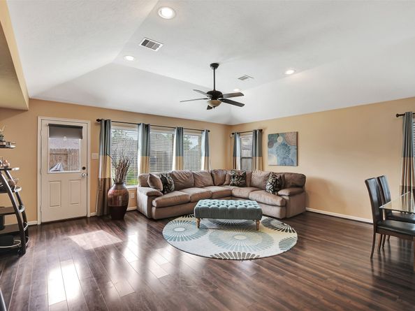 9706 Lockhart Reach Lane, Humble TX 77396