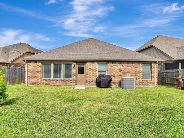 9706 Lockhart Reach Lane, Humble TX 77396