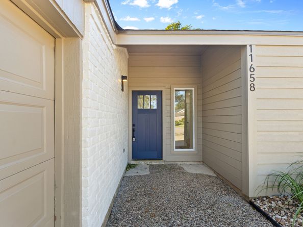 11658 Manor Park Drive, Houston TX 77077