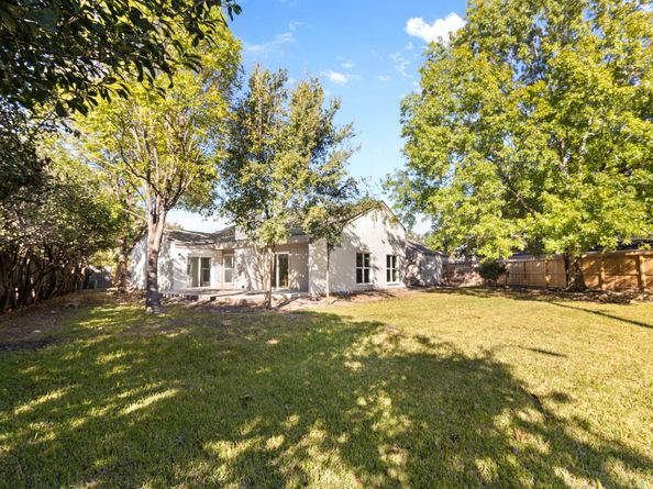 11658 Manor Park Drive, Houston TX 77077