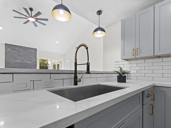 11658 Manor Park Drive, Houston TX 77077