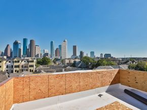 1316 Robin Street C, Houston TX 77019