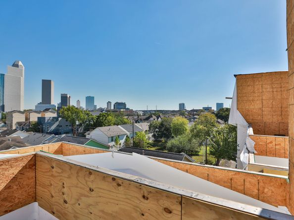 1316 Robin Street A, Houston TX 77019