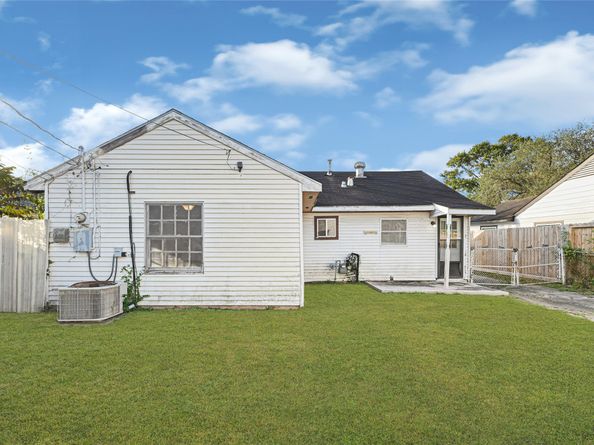 7659 Greenstone Street, Houston TX 77087