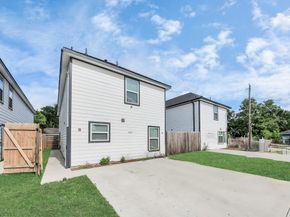 6609 Bacher Street, Houston TX 77028