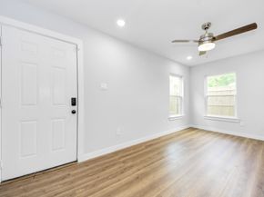 6609 Bacher Street, Houston TX 77028