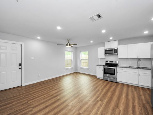 6609 Bacher Street, Houston TX 77028