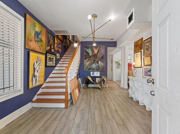 2719 Alabama Street, Houston TX 77004