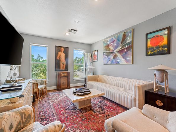 2719 Alabama Street, Houston TX 77004