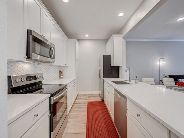 8077 El Mundo Street 8077, Houston TX 77054