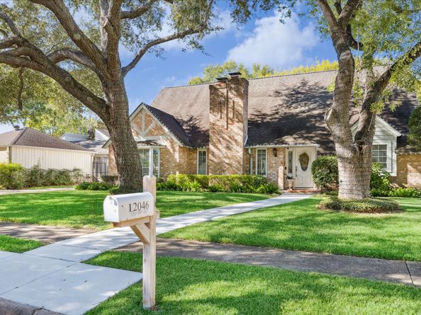 12046 Sugar Springs Drive, Houston TX 77077