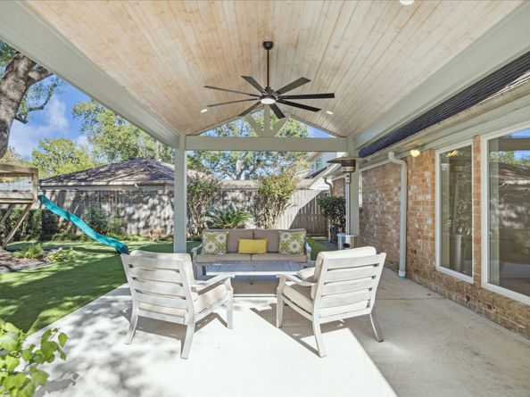 12046 Sugar Springs Drive, Houston TX 77077