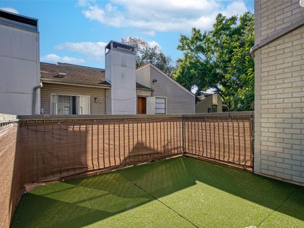 9707 Richmond Avenue 112, Houston TX 77042