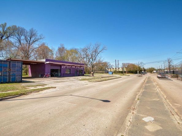 4423 Yale Street, Houston TX 77018