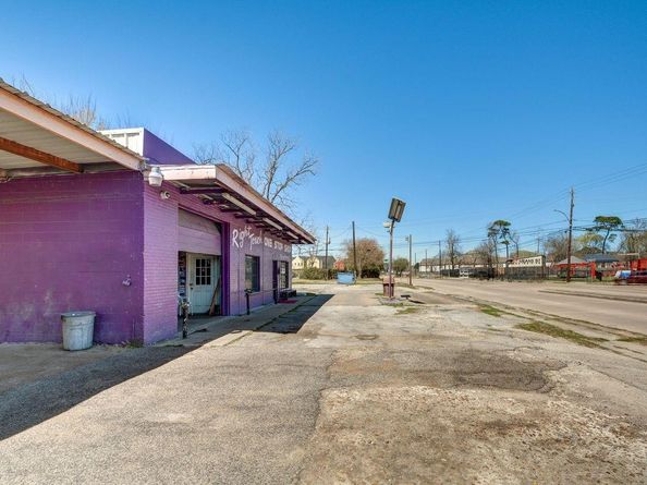 4423 Yale Street, Houston TX 77018