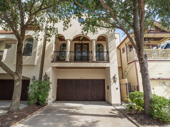 1334 Alexander Street, Houston TX 77008