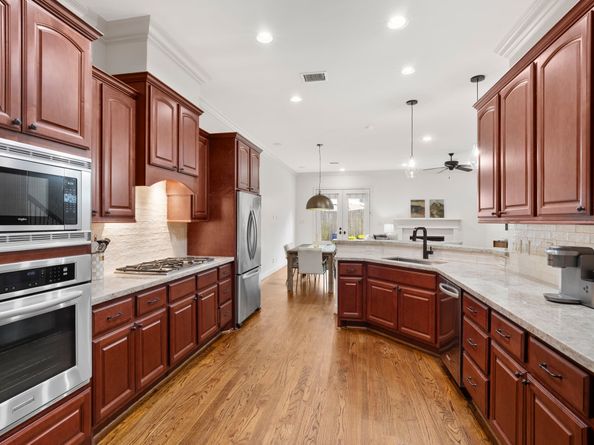 1334 Alexander Street, Houston TX 77008