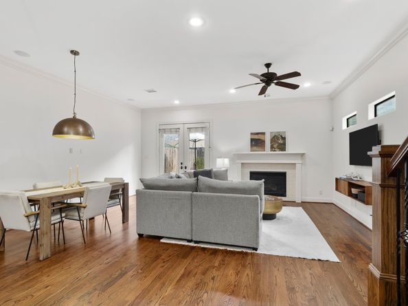 1334 Alexander Street, Houston TX 77008