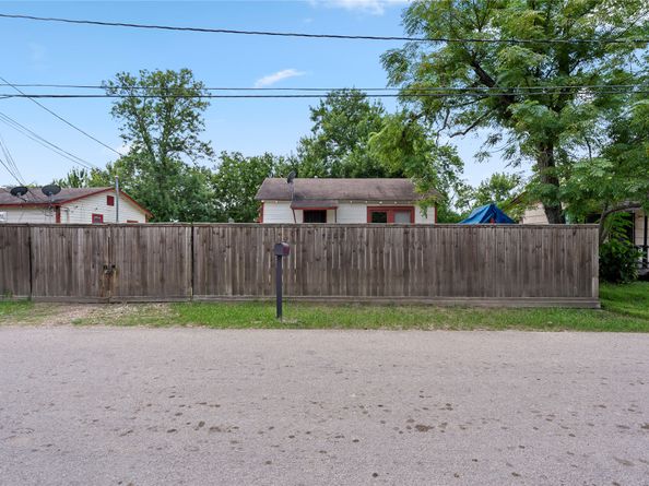 7333 Parkes Street, Houston TX 77088