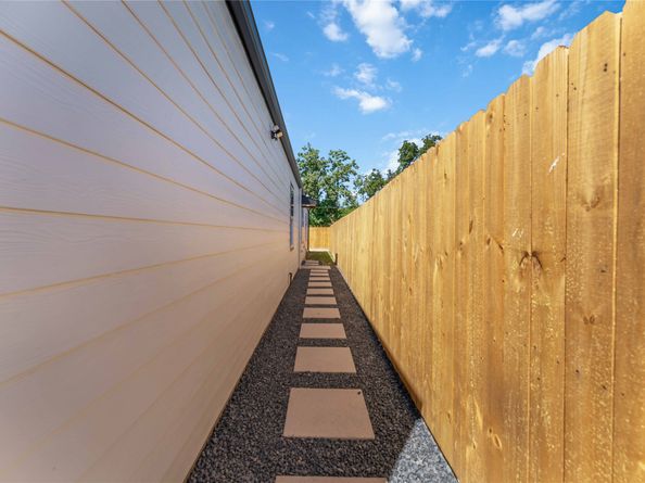 7809 Queen Street A/B, Houston TX 77028