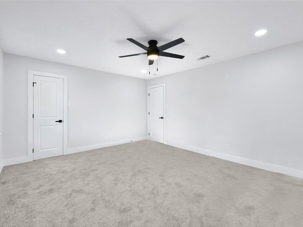 5610 Oak Trail Lane, Houston TX 77091