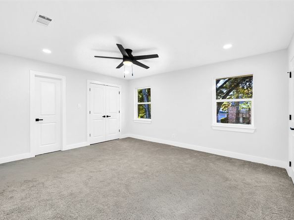 5610 Oak Trail Lane, Houston TX 77091