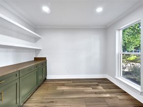 5610 Oak Trail Lane, Houston TX 77091