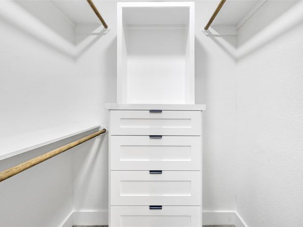 5610 Oak Trail Lane, Houston TX 77091