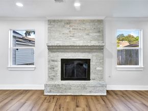 5610 Oak Trail Lane, Houston TX 77091