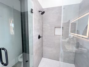 3407 Sakowitz Street AB, Houston TX 77026