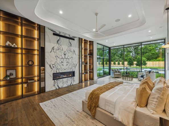 9010 Memorial Drive, Houston TX 77024