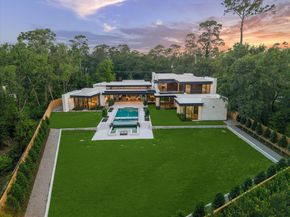 9010 Memorial Drive, Houston TX 77024