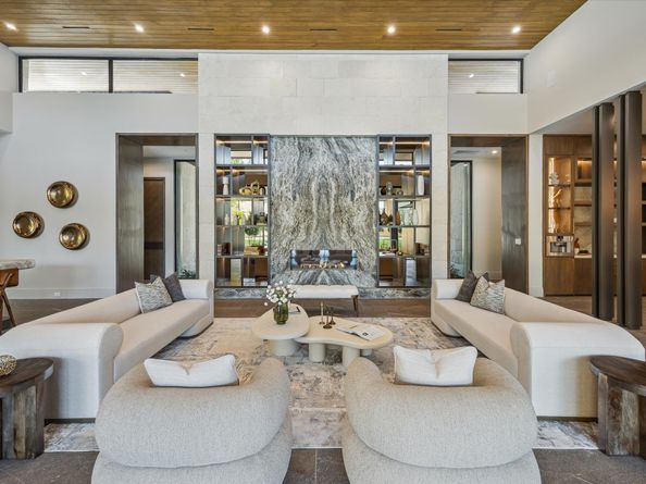 9010 Memorial Drive, Houston TX 77024