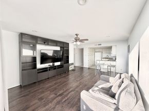 2016 Main Street 1914, Houston TX 77002