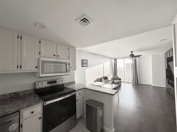 2016 Main Street 1914, Houston TX 77002