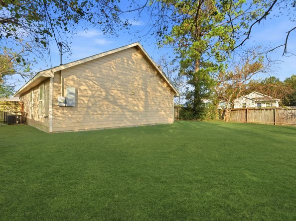 9334 Laura Koppe Road, Houston TX 77078