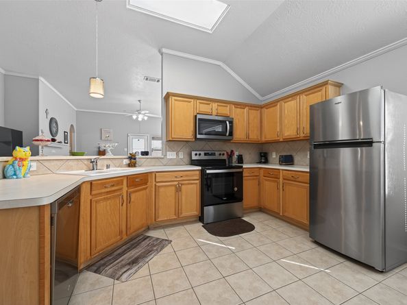 22084 Knights Cove Drive, Kingwood TX 77339