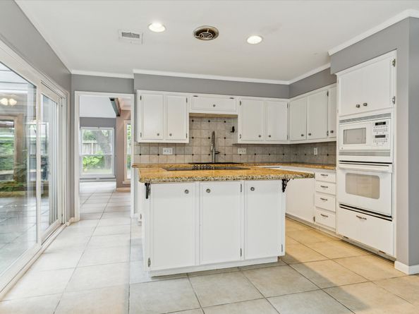 1706 Cherry Bend Drive, Houston TX 77077